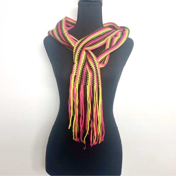 Warm Fashion Woman’s multi color knitted scarf new - Picture 1 of 1